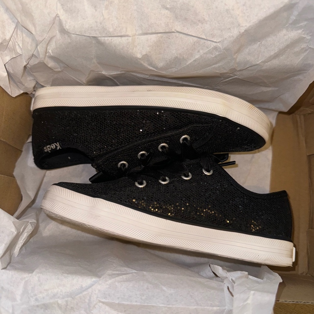 CELEBRATION KEDS - Picture 2 of 7